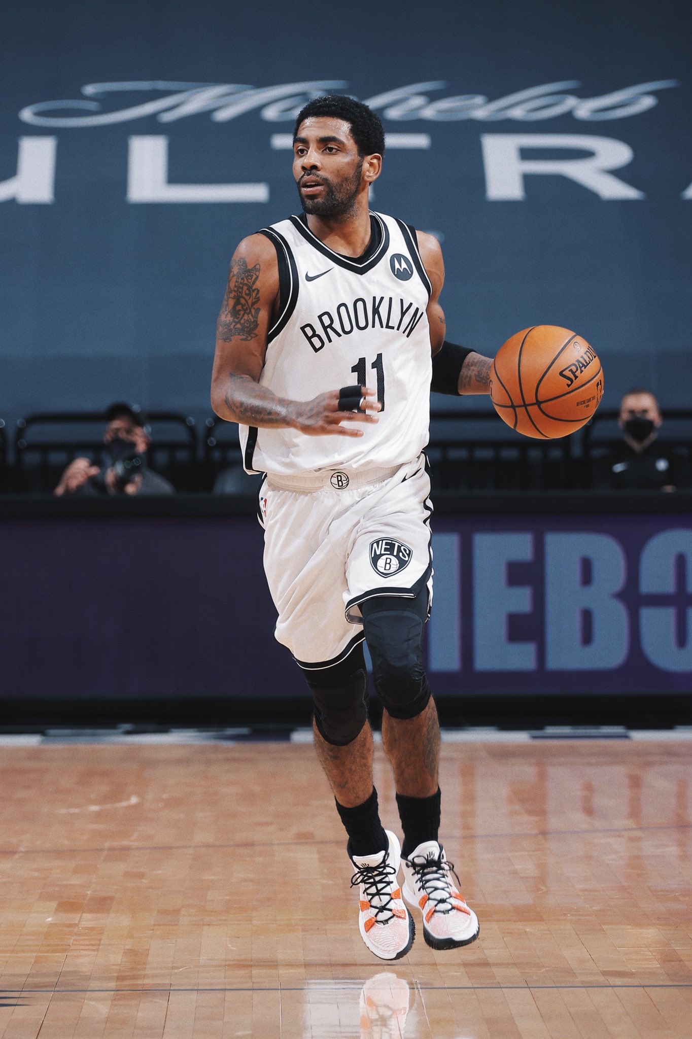 勇士104-96鹈鹕，巴特勒24+8+10，格林9中0，锡安25分（勇士104-96击退鹈鹕：巴特勒24+8+10，格林9投0中，锡安轰25分）